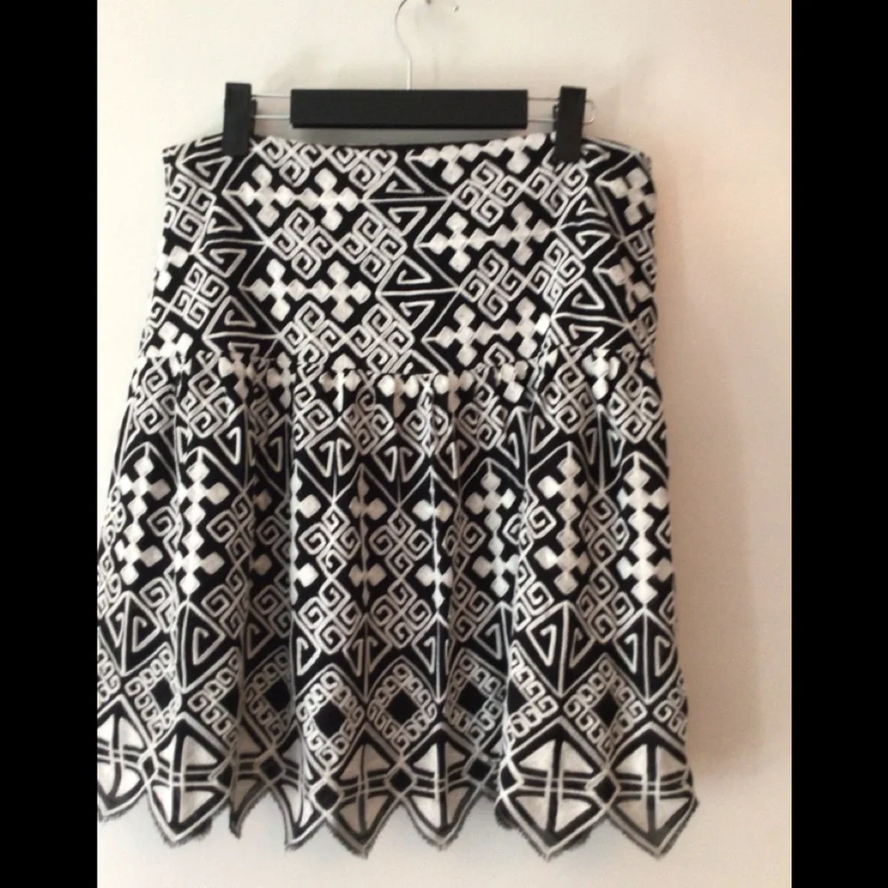Mare Mare mini skirt with chevron hem - Picture 8 of 8